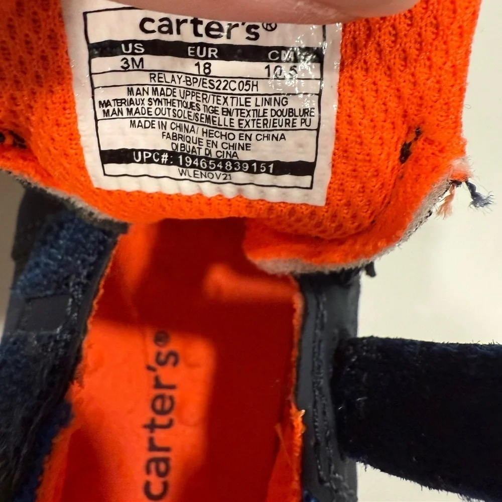 Carter’s 0-3m Baby Sneakers -NWOT